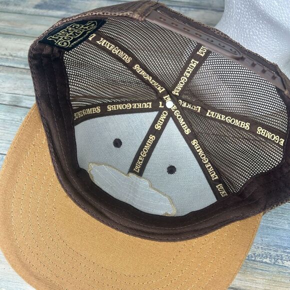 Luke Combs Out There Trucker Hat Mens Snapback OSFM Woodland Camo Country Music - Picture 5 of 5